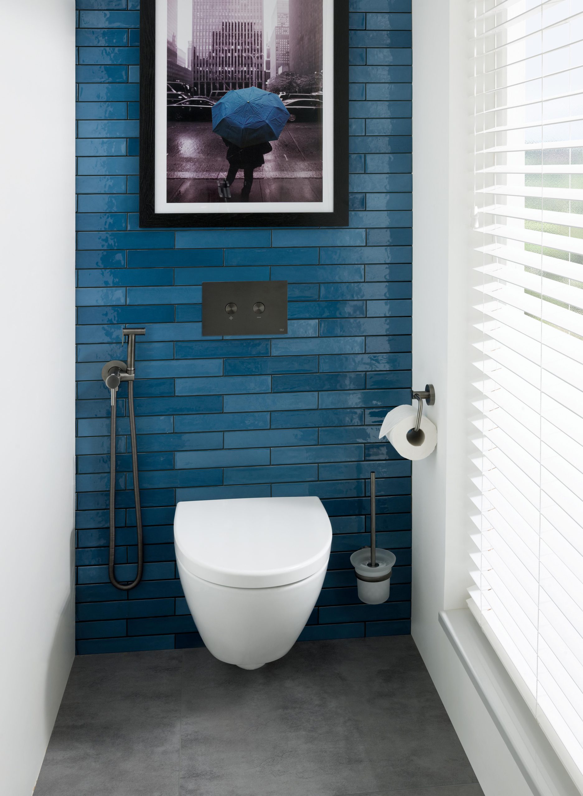 VOS Toilet Roll Holder - Image 2