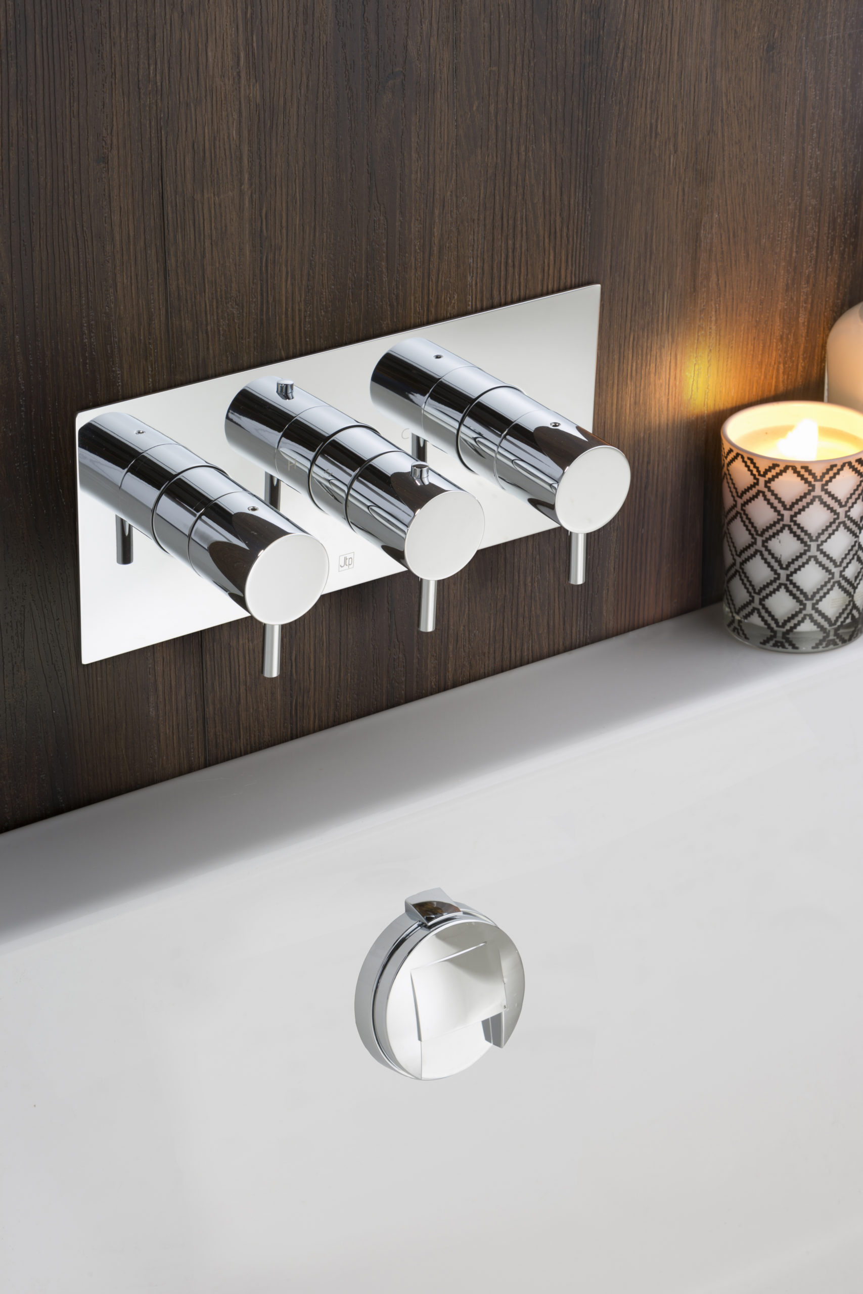 Florence Thermostatic Concealed  2 Outlet Shower Valve, Horizontal - Image 2