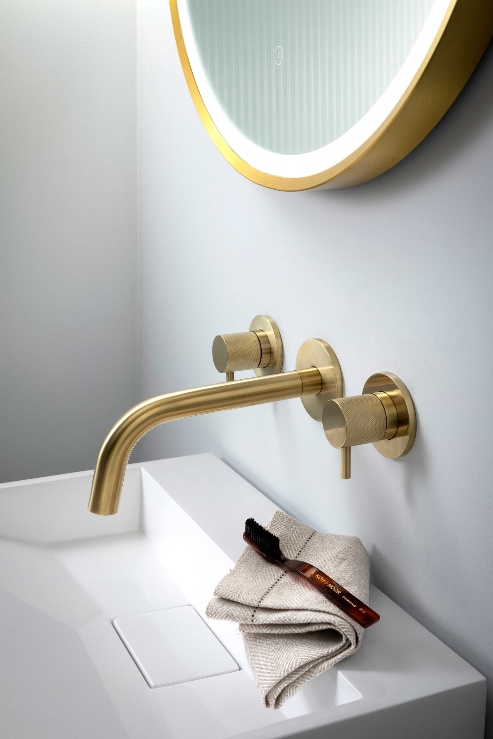 VOS Bath / Basin Spout 250mm - Image 2